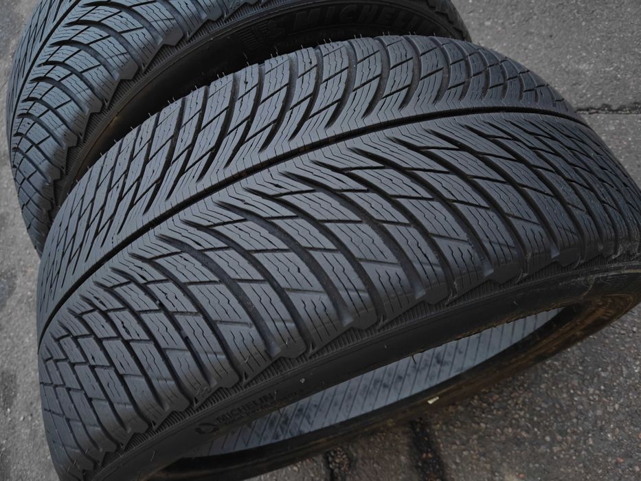 Передні шини 2шт R20 245 40 з Mercedes W222 зимові Michelin