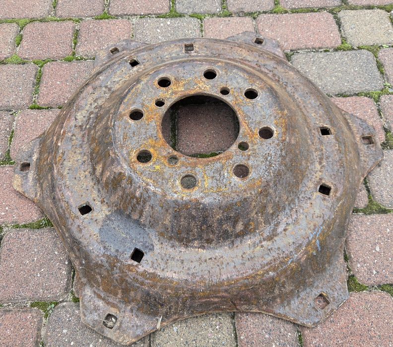 Ursus C328, C-330 Tarcza koła tylnego, gwiazda koła