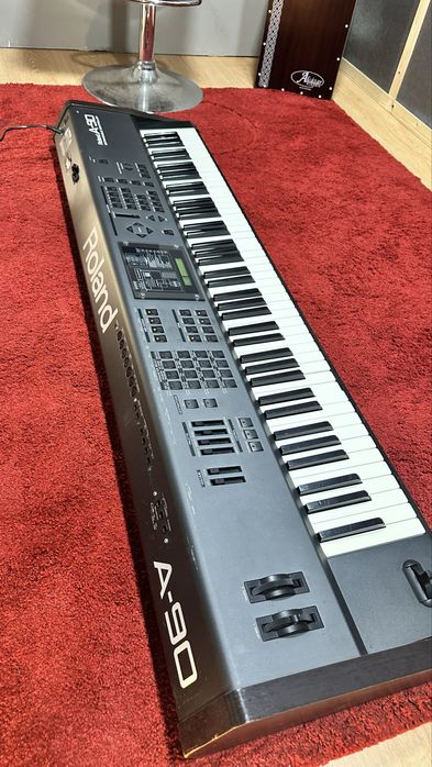 Vendo ou troco Roland A-90 EX + VE-RD1 Expansion