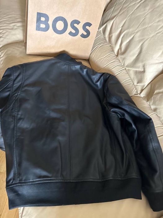 Кожаная куртка Boss