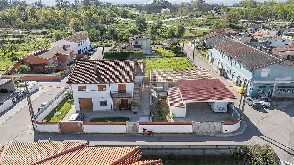 Moradia T4 para venda
