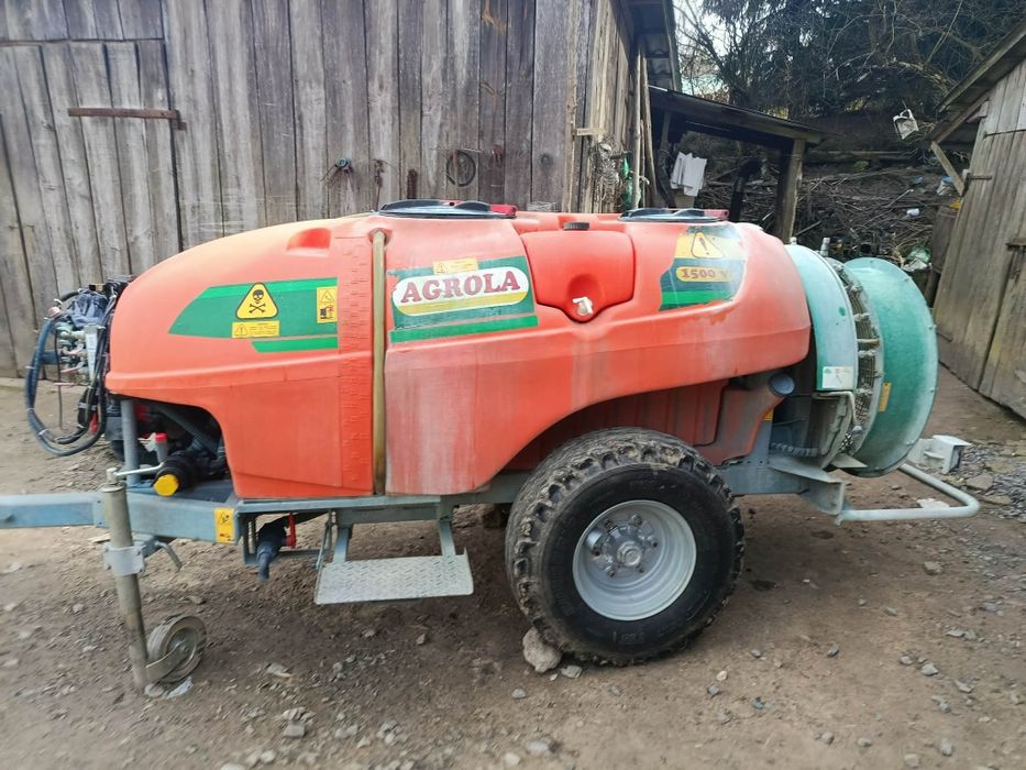 Sprzedam opryskiwacz sadowniczy Agrola