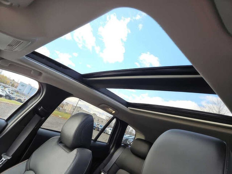 Mazda CX-50 Hybrid Premium Plus      2025