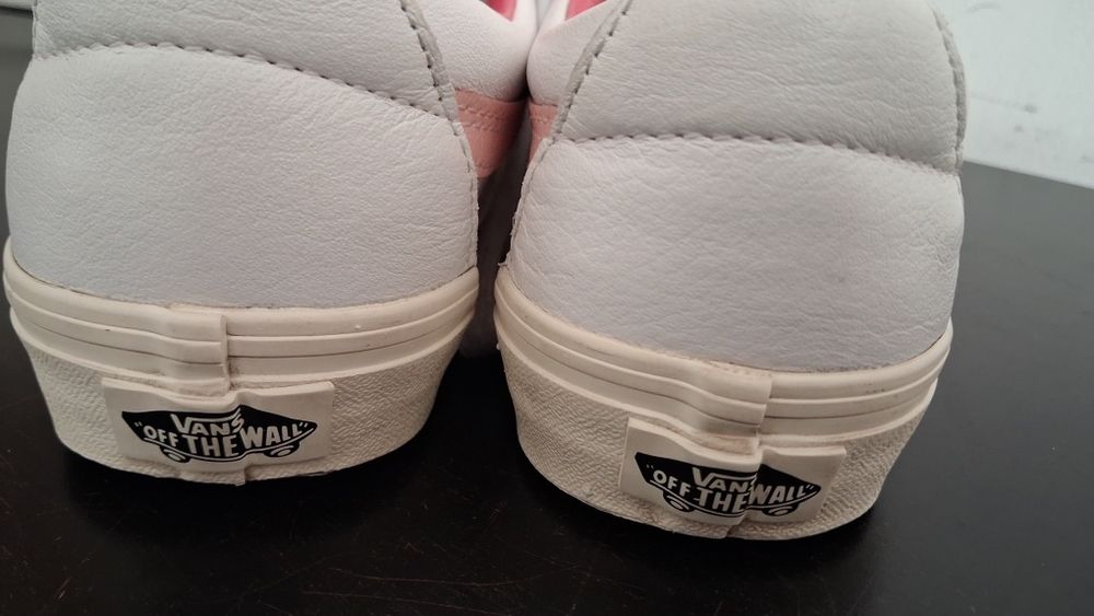 Buty sneakersy skórzane Vans 38 biale