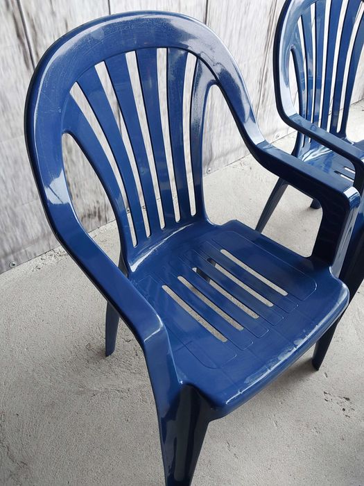 krzesła ogrodowe / 202