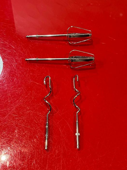 Mikser ręczny SCARLETT HE-133 180 W biały 7 prędkości