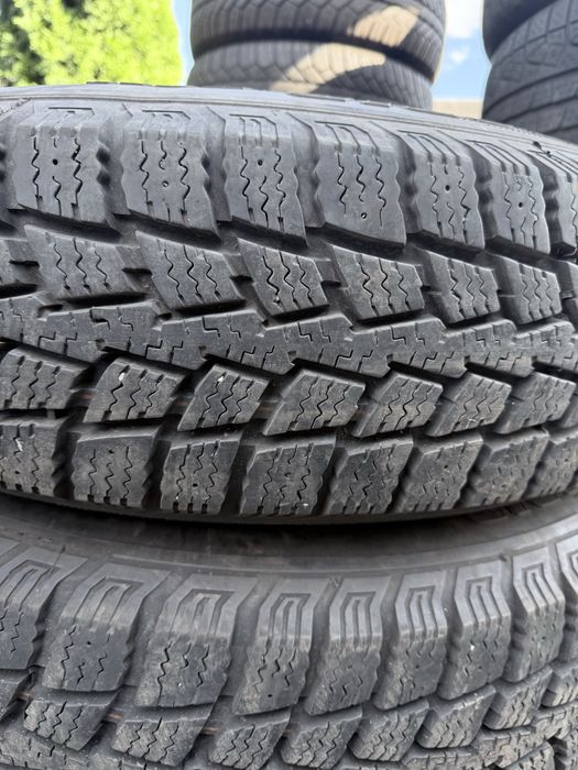Хороші шини 235/85/16 Kumho