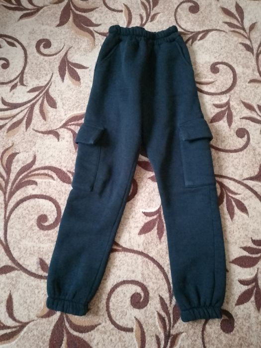 Продам штани на дівчину