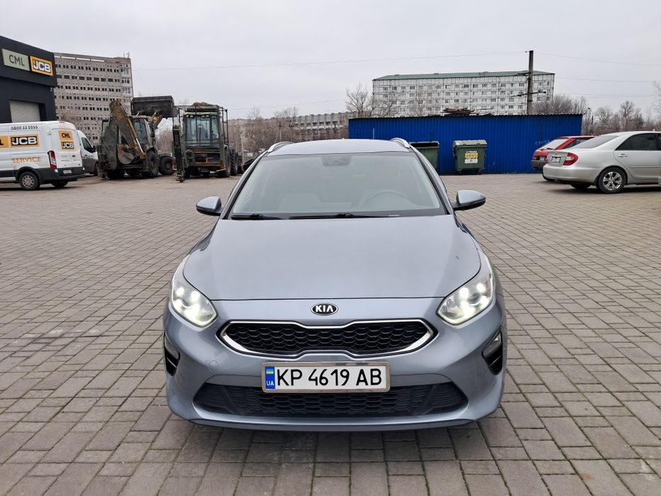 Продам Kia Ceed максимальный