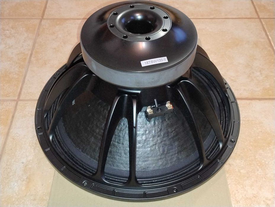 estradowy 18TBW100  głośnik basowy 18' nowy bas subwoofer