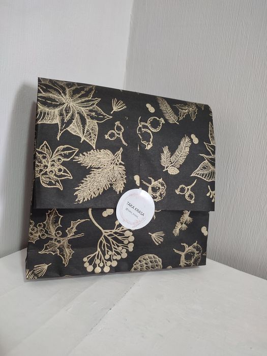 Подарункові пакети