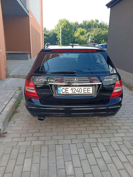 Mercedes c250/4*4.2.2д.