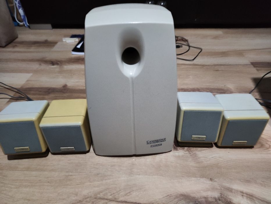 Colunas Ceative 4.1