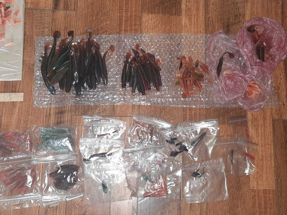 Рыболовные приманки силикон. Много. Цена за все.