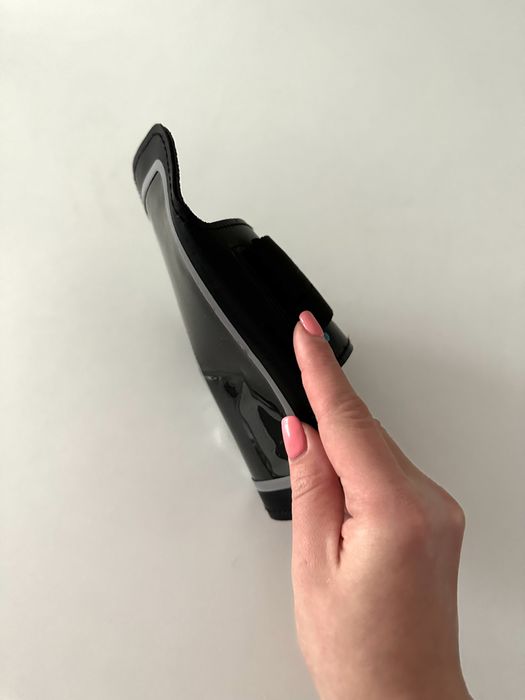 Czarna opaska na ramię do telefonu 6,5” | nowa