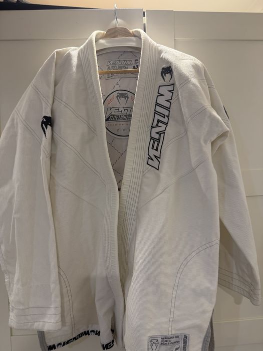 Kimono Jujitsu Venum Elite_Light_3.0 A3