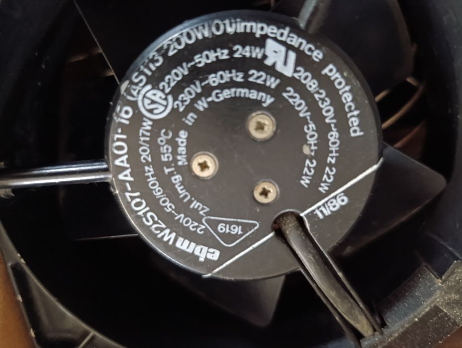 Matrial electronica e electronico usado mas a funcionar.64751082280579124