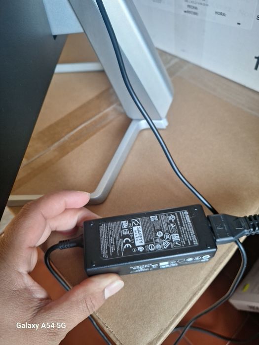Vendo um monitor da Hp