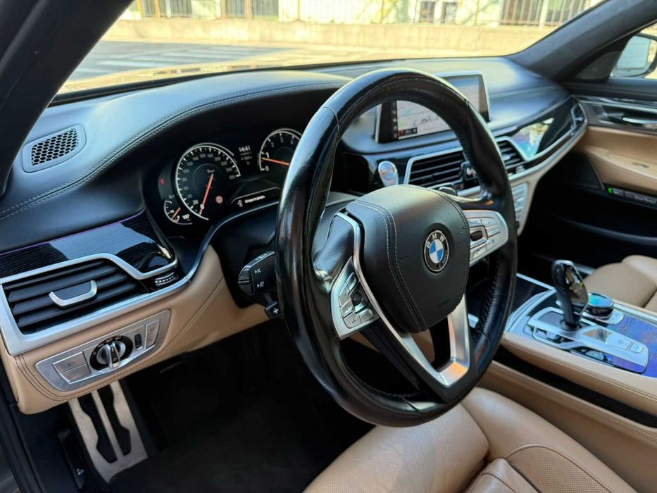 БMB 750LI Steptronik/450к.с-4.4/2017,пов. привід,пневмо.Обмін-квартира