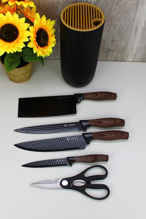 Zestaw noży kuchennych 6 el. – stal nierdzewna, blok z ostrzałką 6309