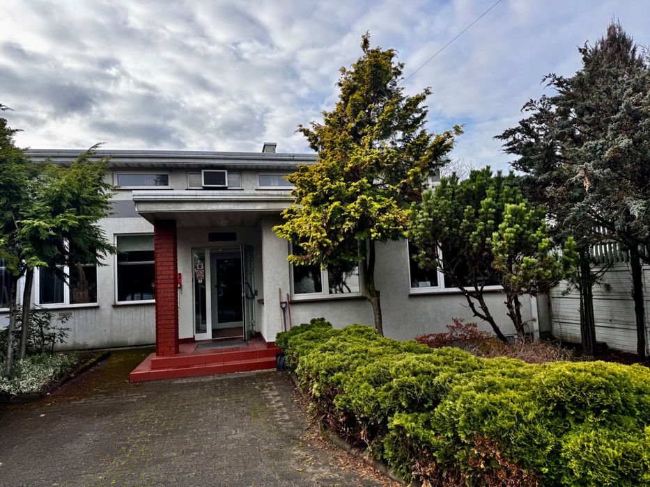 Bez prowizji Hala z pomieszczeniami biurowymi, socjalnymi, Wrzosowiak