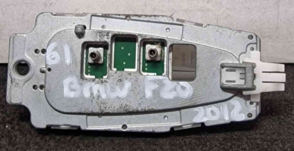 Antena 935008701 - BMW 1