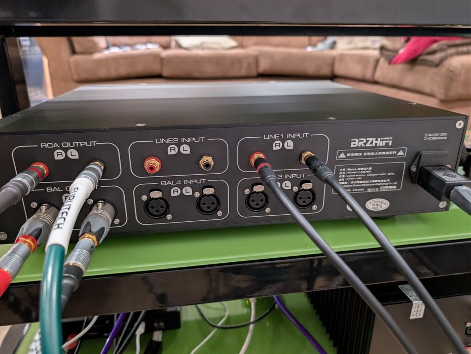 Preamplificador de Linha com comando