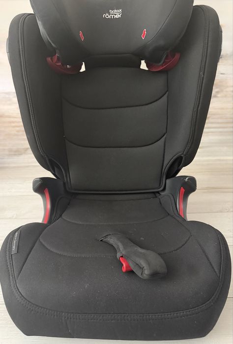 Автокрісло BRITAX-ROMER KIDFIX III M Cosmos Black