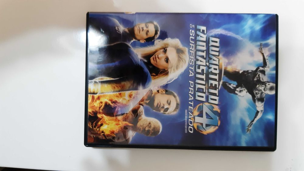 Vendo filme Quarteto Fantastico
