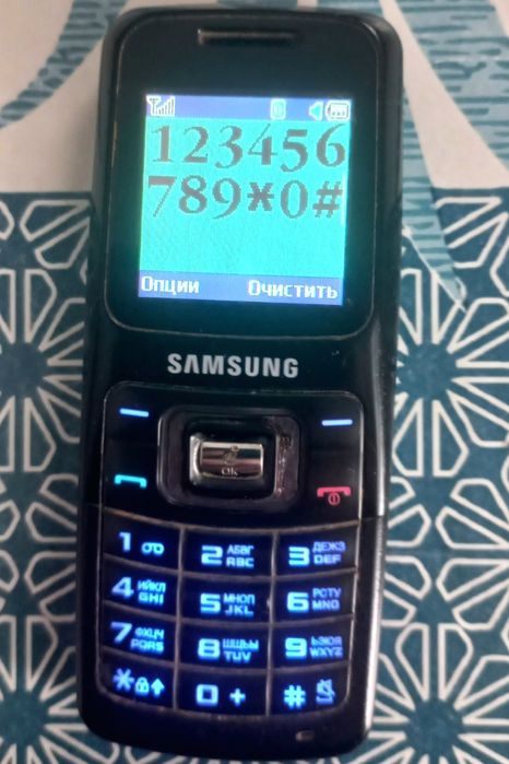 Samsung SGH-B130. Хорошее состояние, низкая цена!