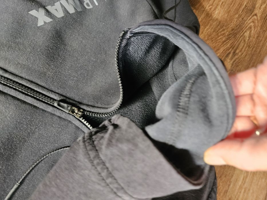 Nike AirMax M czarna bluza rozpinana z kapturem bawełna