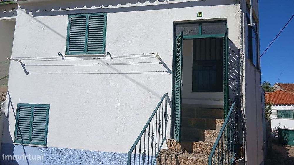 Moradia T4 para arrendamento