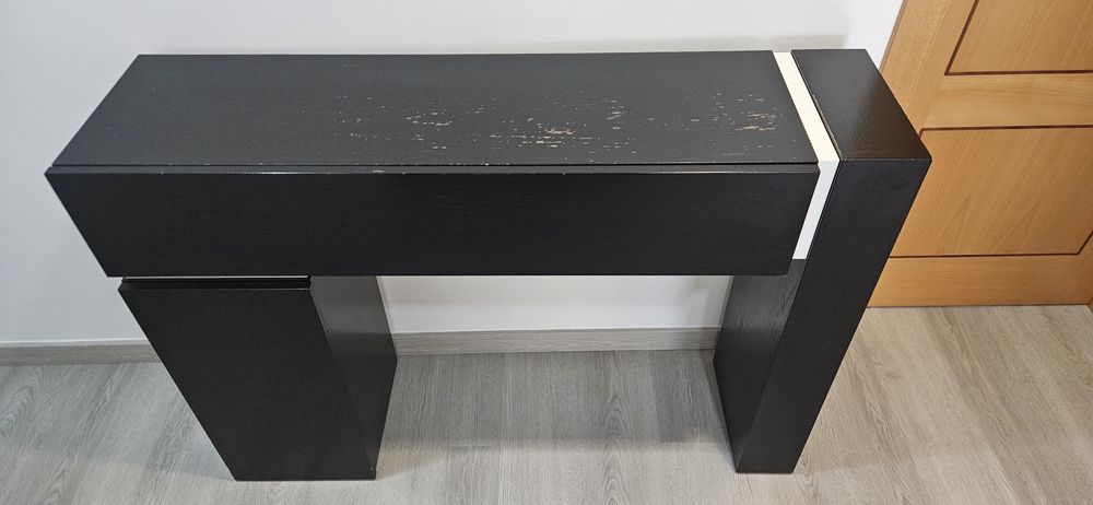 Consola entrada de apartamento