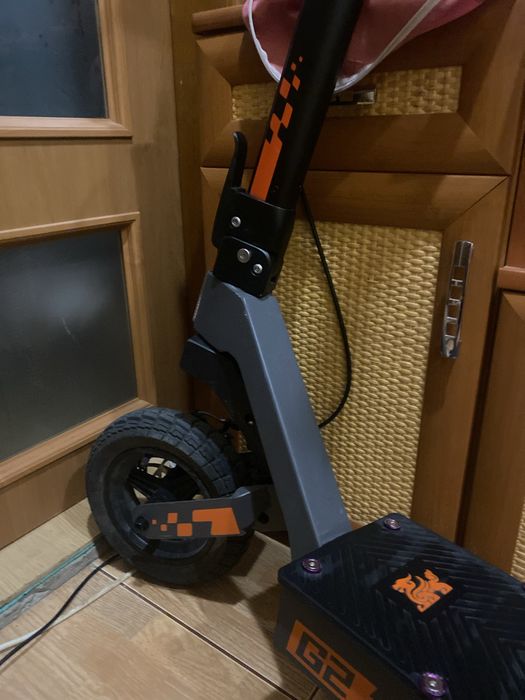Продам kukirin g2 ідеал стан