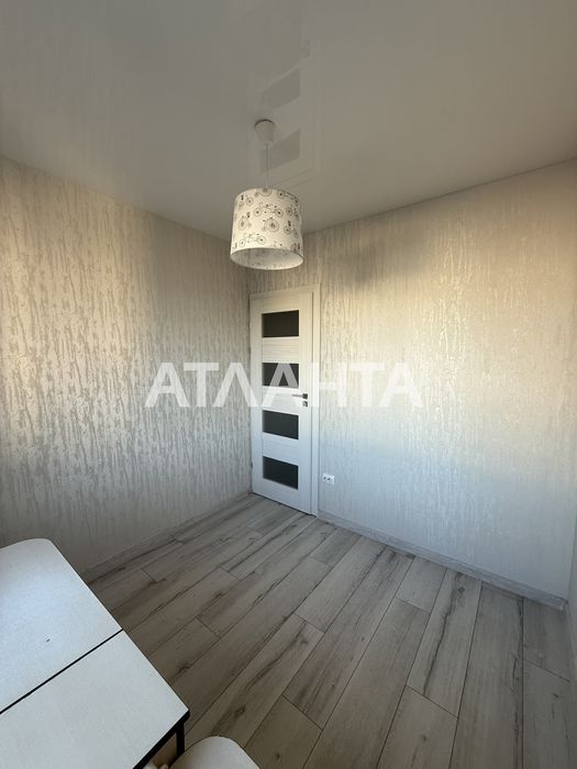 3-комнатная квартира Заболотного/Днепропетровская дорога. Газовый дом