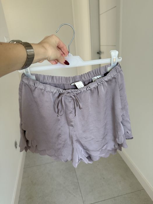 H&M spodenki do spania satynowe liliowe z falbankami na dole xs 34