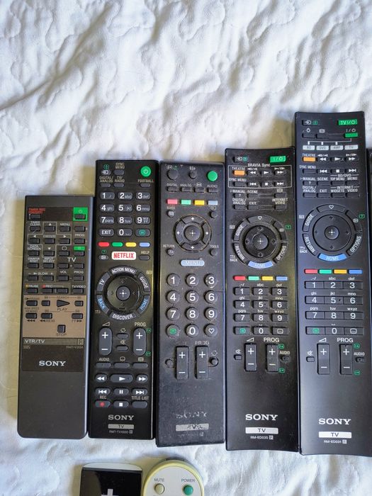 Piloty TV.samsung.Sony.LG.Grunding..