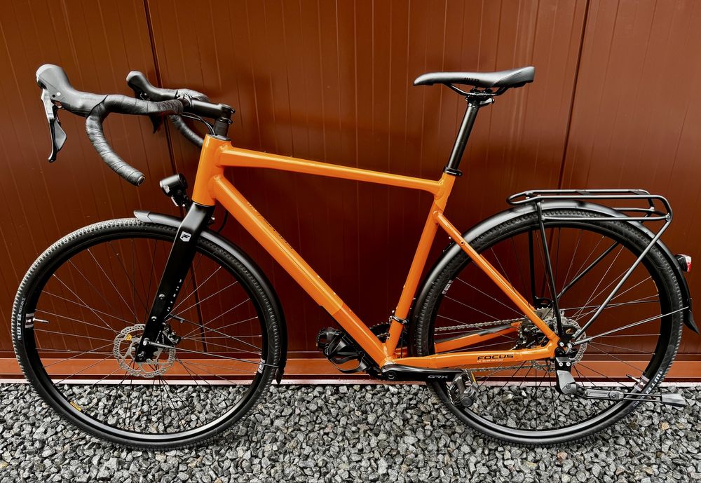 Rower Gravel Przełajowy FOCUS ATLAS 6,7 EQP 2x10 Grx Sztywne osie Led Hydr Carbon 2025r Igła