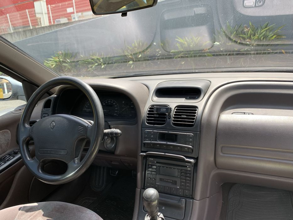 Renault Laguna 2.0