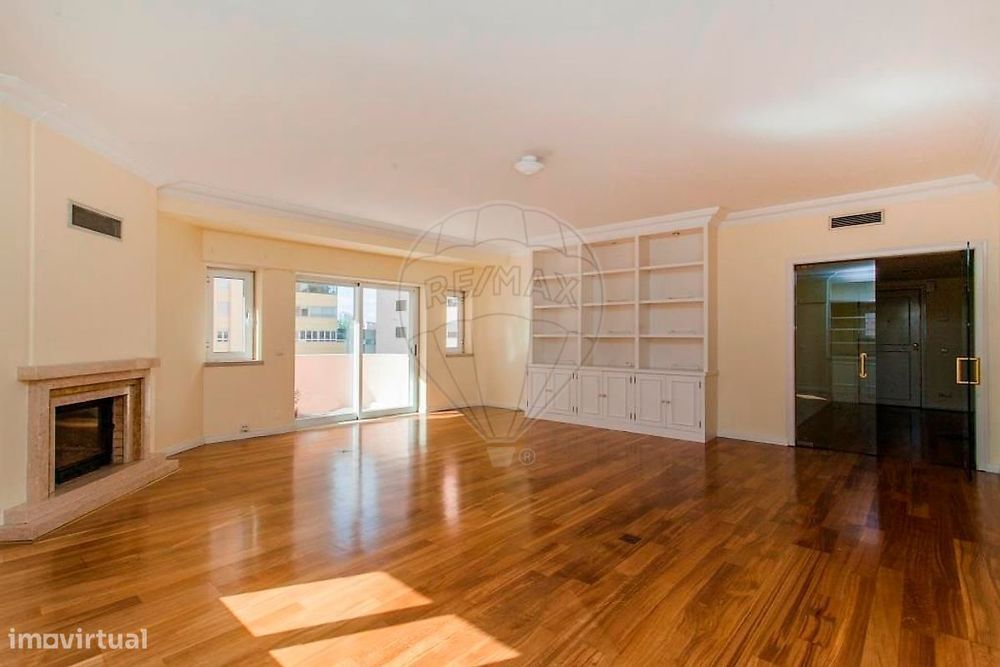 Apartamento T3 para arrendamento