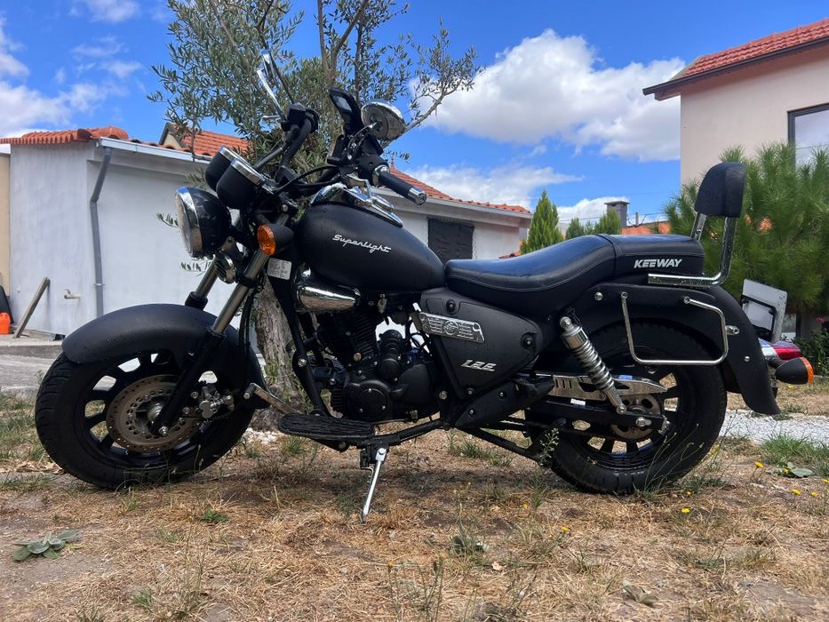 Keeway Superlight 125