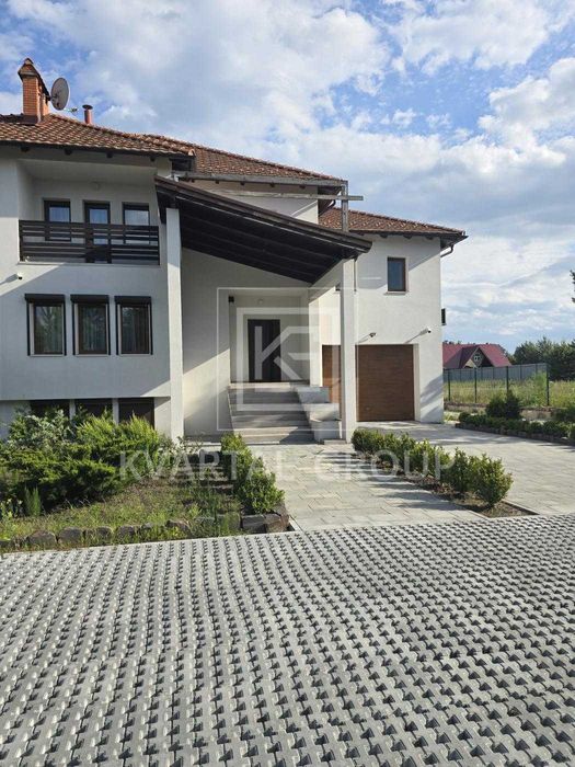 Продаж стильного дуплексу з ідеальним плануванням у Березівці!