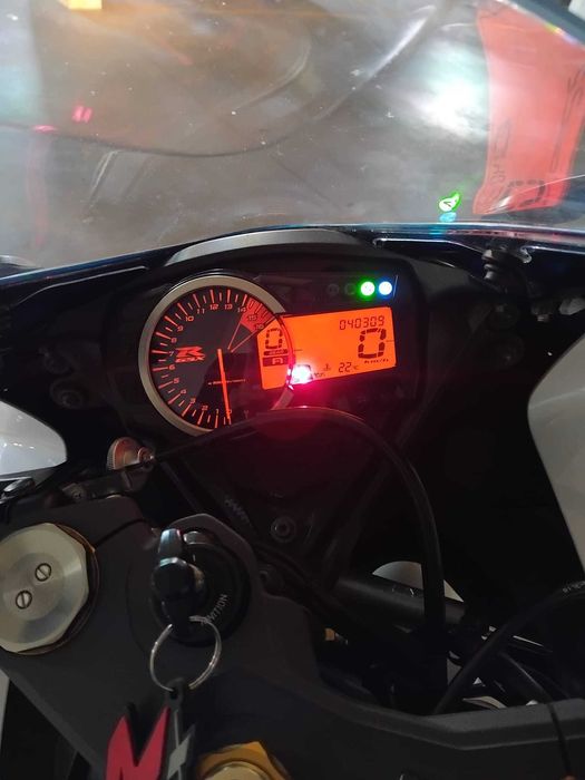 Suzuki GSX-R750 L5
