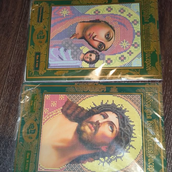 Набори вишивки хрестиком і бісером