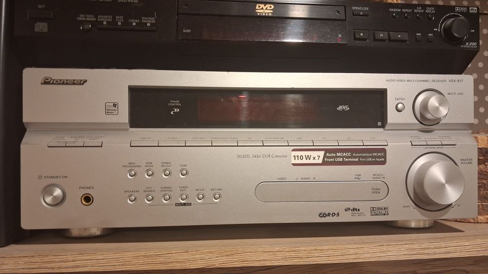 Amplituner Pioneer VSX-817