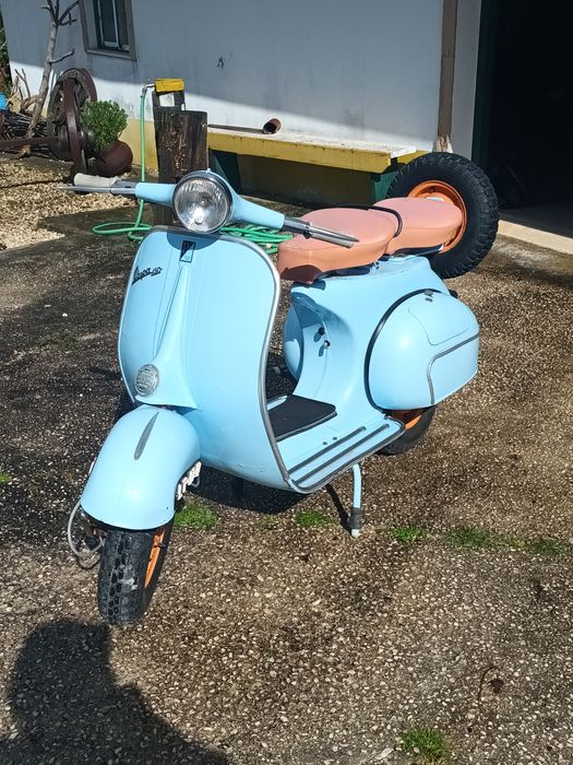 Vespa raríssima VBB 2 M + Vespa VBB azul