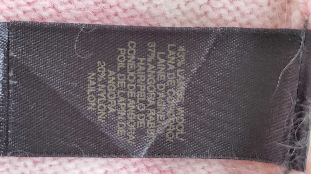 Светр  ангоровий