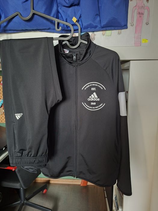 Dres ADIDAS r. 158cm