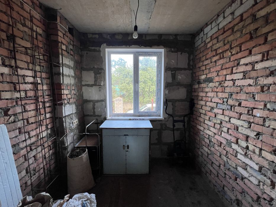 Продаю капитальный дом в три уровня с документами
