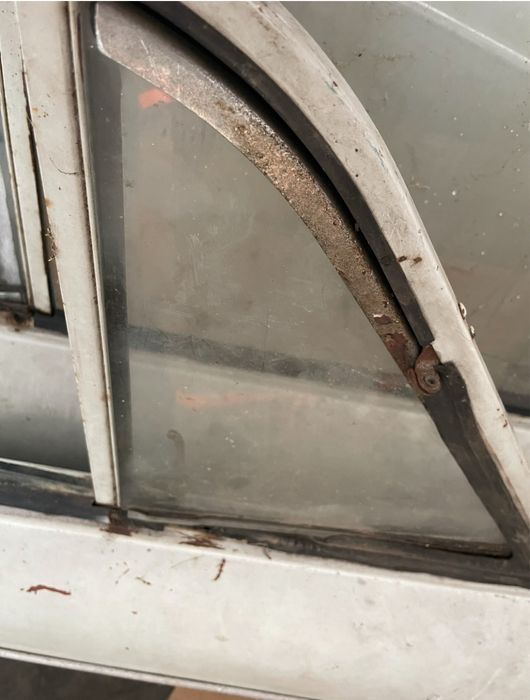 Drzwi prawe Flenterka ramka szybka pSyrena 105